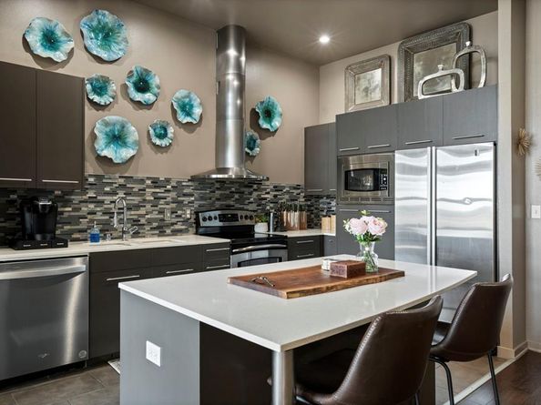 2323 N Houston Street  701, Dallas Texas 75219
