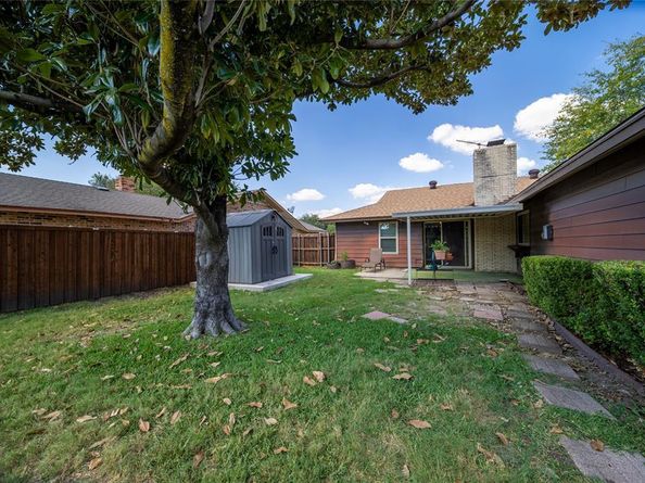 1506  Whiteoak Drive , Garland Texas 75040