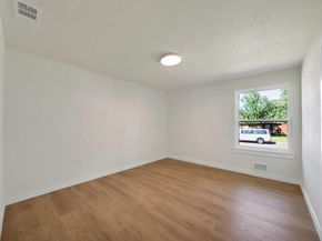 5706  Hillcroft Street , Dallas Texas 75227
