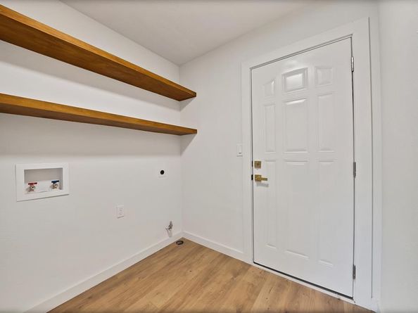 5706  Hillcroft Street , Dallas Texas 75227