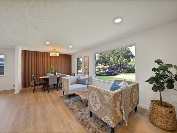 5706  Hillcroft Street , Dallas Texas 75227