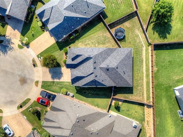 2831  Sheffield Court , Trophy Club Texas 76262