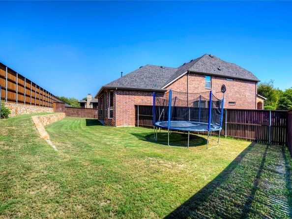 2831  Sheffield Court , Trophy Club Texas 76262