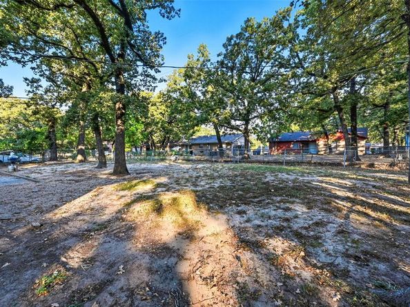 7419  Neuhoff Drive , Dallas Texas 75217