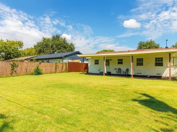 518 E Daugherty Drive , Garland Texas 75041