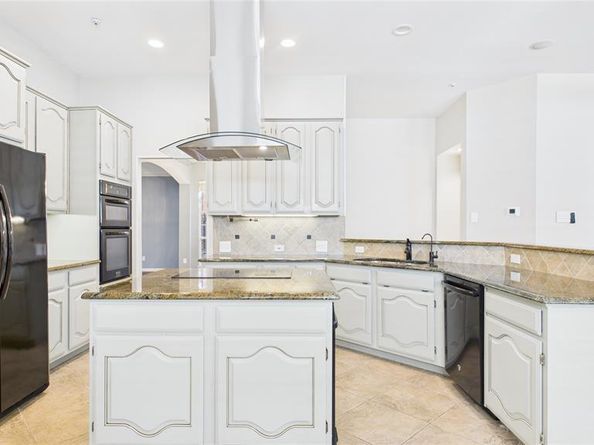 3784  Lakeway Court , Addison Texas 75001