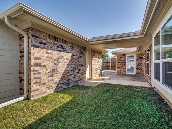 721  Wedgegate Drive , Plano Texas 75023