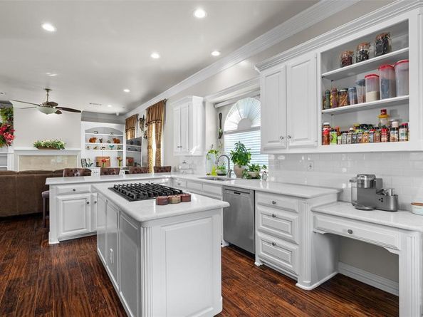 3015  Forestwood Drive , Arlington Texas 76006