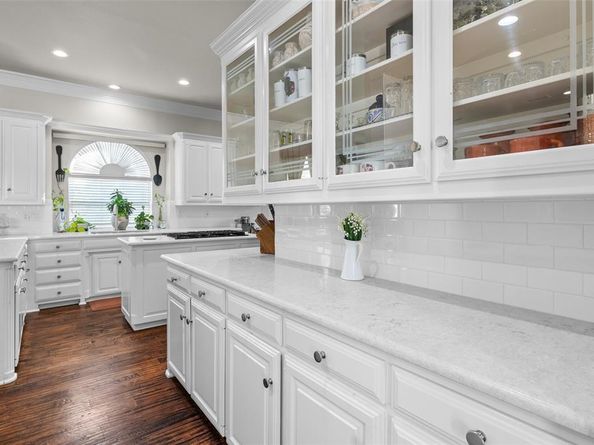 3015  Forestwood Drive , Arlington Texas 76006