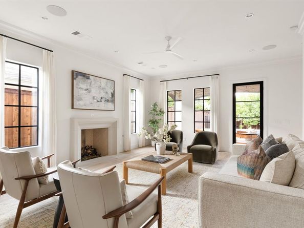 5419  Richmond Avenue , Dallas Texas 75206