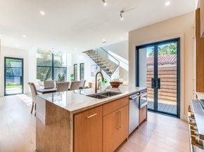 1622  Sylvan Avenue , Dallas Texas 75208