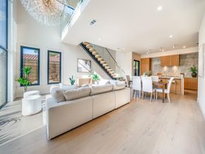 1622  Sylvan Avenue , Dallas Texas 75208