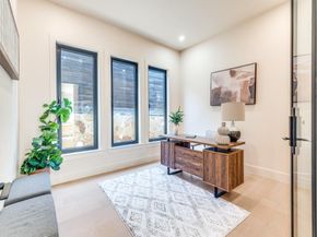 1622  Sylvan Avenue , Dallas Texas 75208