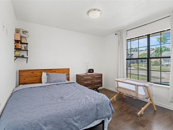 314  Hillside Court , Garland Texas 75043