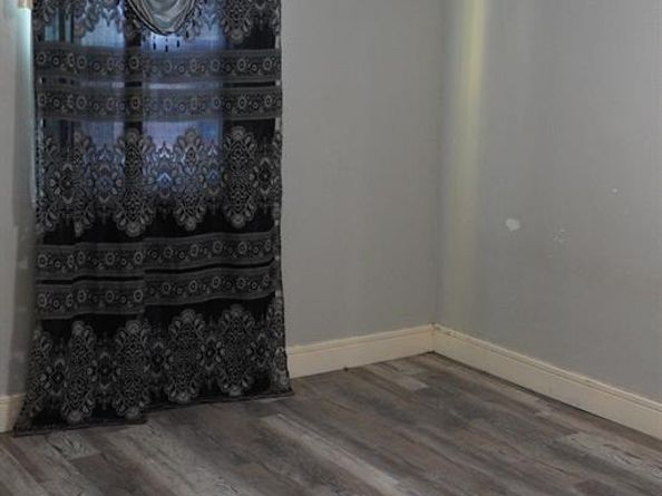 9923  Hustead Street , Dallas Texas 75217