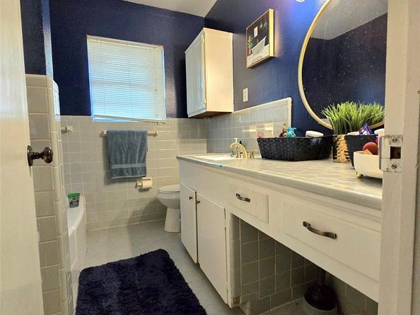 201  Martin Drive , Lancaster Texas 75146