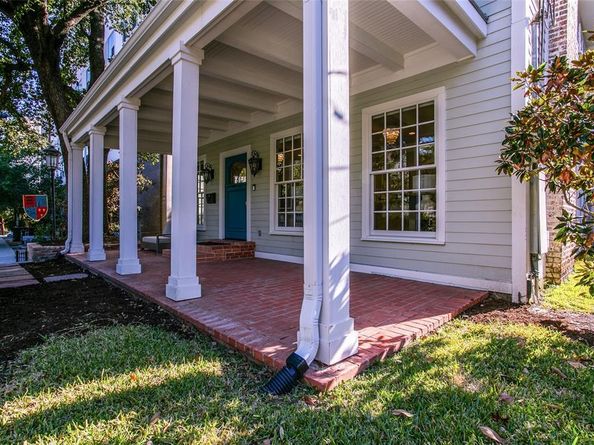 2916  Sale Street , Dallas Texas 75219