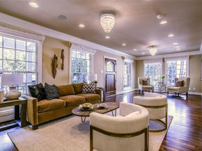 2916  Sale Street , Dallas Texas 75219