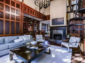 2916  Sale Street , Dallas Texas 75219