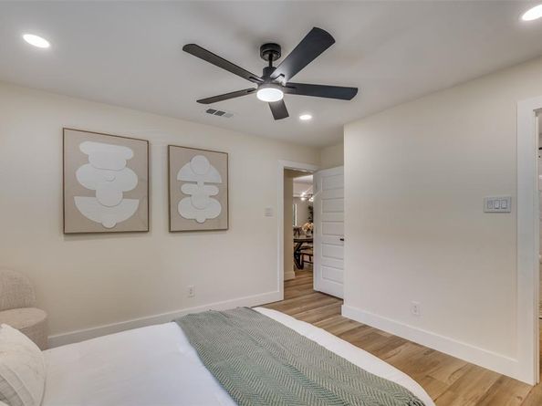 1725  Holt Street , Fort Worth Texas 76103