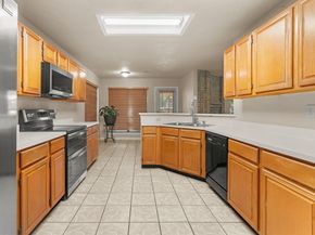 1414  Straus Road , Cedar Hill Texas 75104
