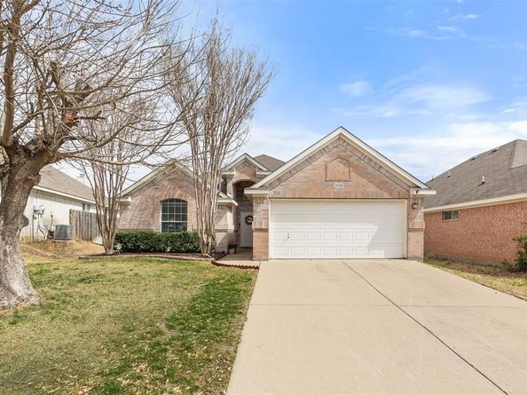 8205  Cedarcrest Lane , Fort Worth Texas 76123