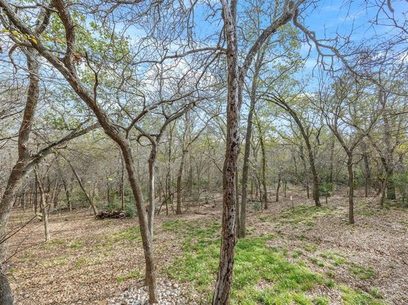 2072  Breezywood Drive , Flower Mound Texas 75022