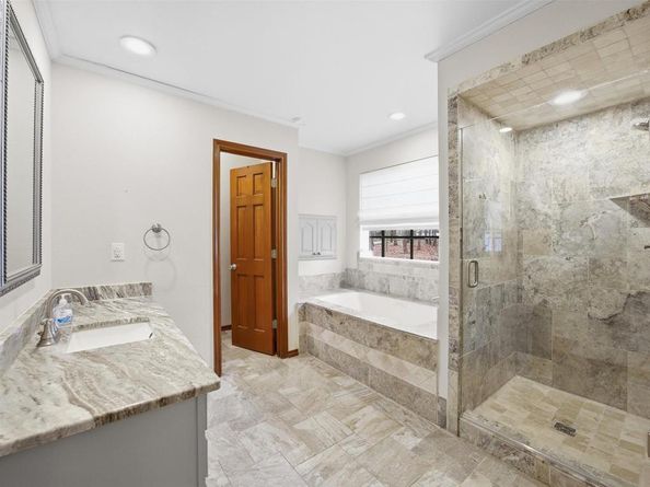 2072  Breezywood Drive , Flower Mound Texas 75022