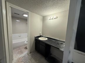 6050  Melody Lane  242, Dallas Texas 75231