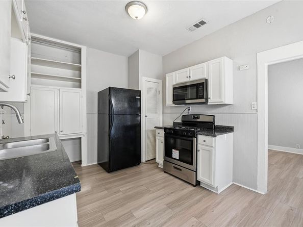 3018  Sappington Place , Fort Worth Texas 76116