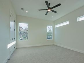 519  Mount Auburn Avenue , Dallas Texas 75223