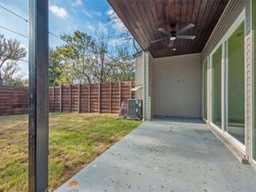 519  Mount Auburn Avenue , Dallas Texas 75223