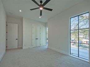 519  Mount Auburn Avenue , Dallas Texas 75223