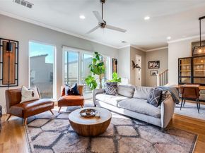 1262 N Prairie Avenue , Dallas Texas 75204