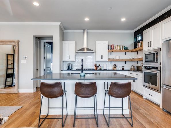 1262 N Prairie Avenue , Dallas Texas 75204