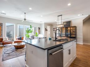 1262 N Prairie Avenue , Dallas Texas 75204