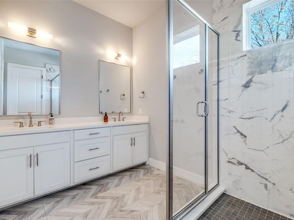 1262 N Prairie Avenue , Dallas Texas 75204