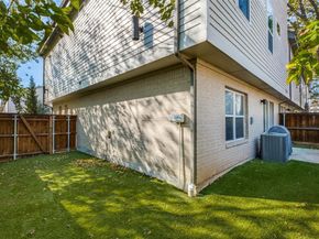 1262 N Prairie Avenue , Dallas Texas 75204