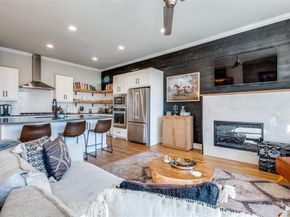 1262 N Prairie Avenue , Dallas Texas 75204