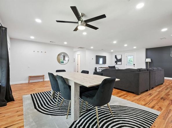 1009  Walnut Street , Irving Texas 75060