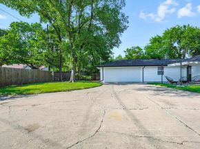 1009  Walnut Street , Irving Texas 75060