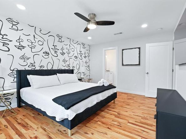 1009  Walnut Street , Irving Texas 75060