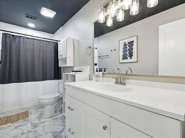 1009  Walnut Street , Irving Texas 75060