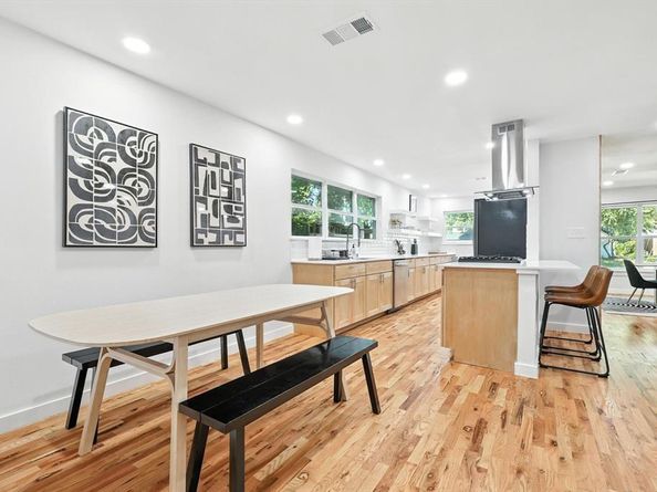 1009  Walnut Street , Irving Texas 75060