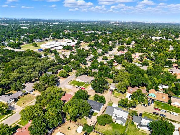 1009  Walnut Street , Irving Texas 75060