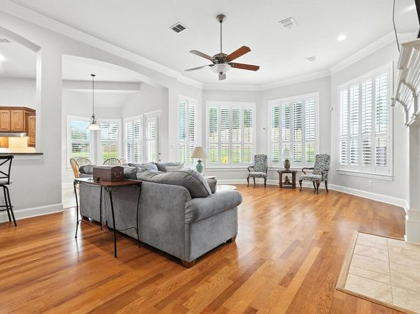 1620  Terrace Drive , Lantana Texas 76226