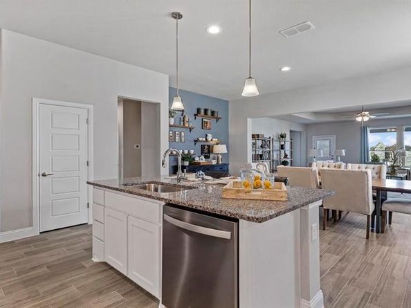 8612  BUR OAK Drive , Justin Texas 76247