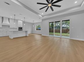 302 W west coral Way , Grand Prairie Texas 75051