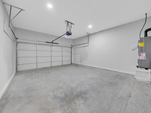 302 W west coral Way , Grand Prairie Texas 75051