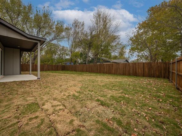 302 W west coral Way , Grand Prairie Texas 75051